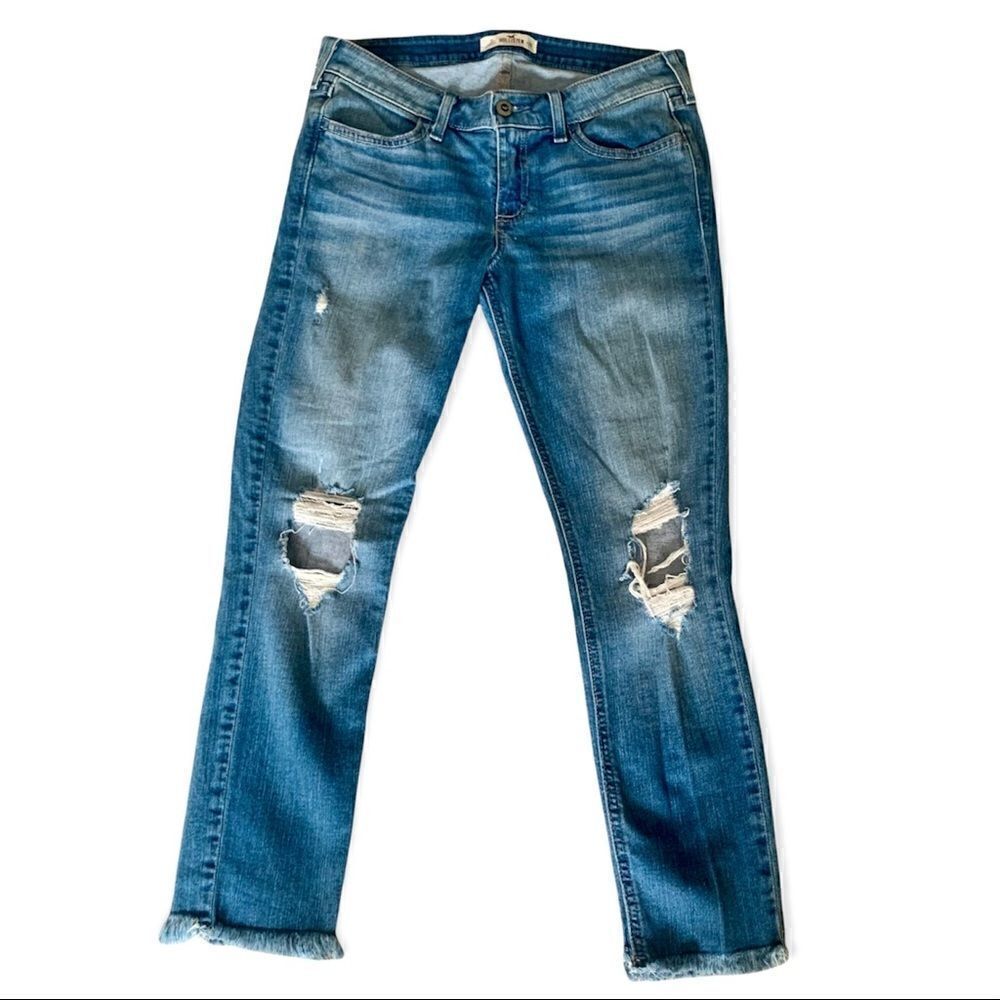 Hollister Distressed Jeans Size 26R
